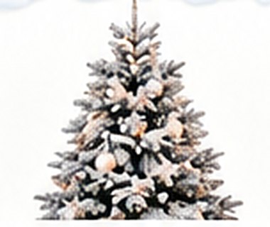 Sapin enneigé décoré de boules dorées